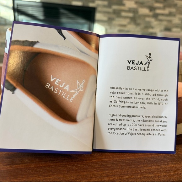 Veja Bastille - Holiday Silk Sneakers - Women's 9 - With Box - Picture 9 of 10